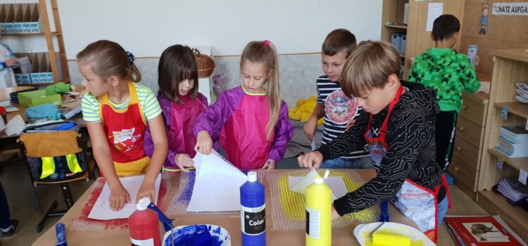 Hefteinbände gestalten in der 2b