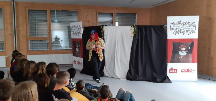 Das Märchen von „Wakany“ – ein Einblick in die Berufswelt Das Märchen von „Wakany“ – ein Einblick in die Berufswelt